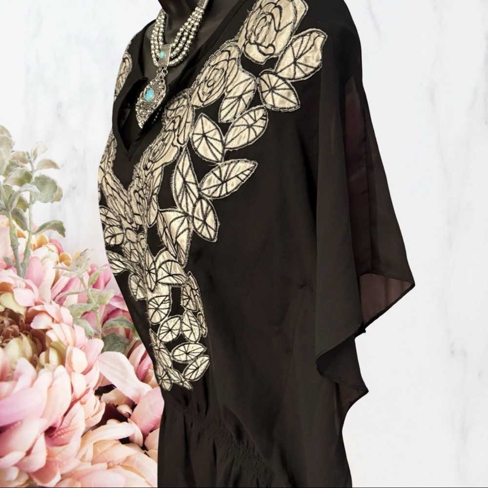 Forever 21 Y2K Boho Top Embroidered Black & White Drop Shoulder Sz M - Picture 9 of 10